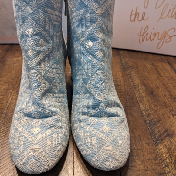 Aquazzura Brooklyn Embroidered Denim Blo… - Picture 5 of 8